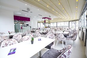 Astera Apart Hotel