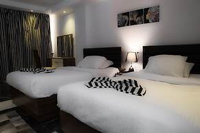 Royal Marshal Hotel