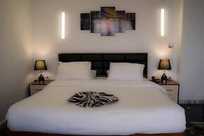Royal Marshal Hotel