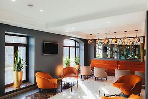 Hartwell Hotel