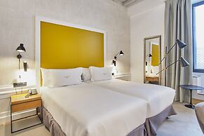 Legado Alcázar Hotel