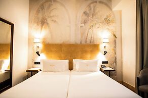Legado Alcázar Hotel