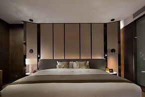 DeRUCCI Hotel