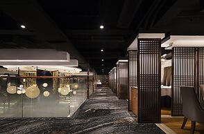 DeRUCCI Hotel