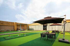 DeRUCCI Hotel