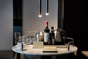 DeRUCCI Hotel