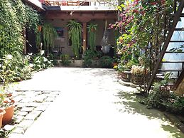 Hotel Dionisio Inn