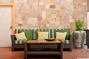 GRANMONTE Wine Cottage