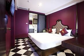 Violet Tower at Khaosan Palace