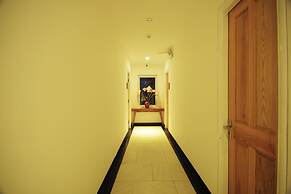Cavilla Hotel & Apartment