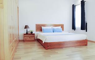Cavilla Hotel & Apartment