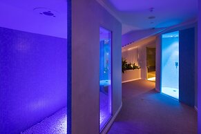 Alma Living Hotel