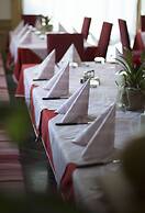 Alma Living Hotel