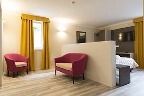 Alma Living Hotel