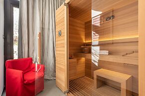 Snob Luxury Suite