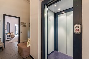 Snob Luxury Suite