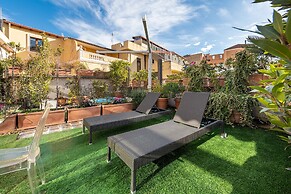 Snob Luxury Suite