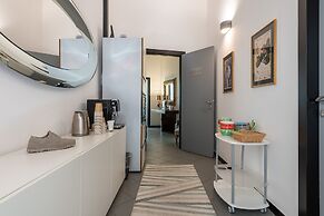 Snob Luxury Suite