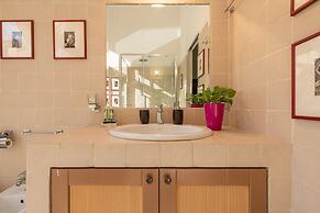 Snob Luxury Suite