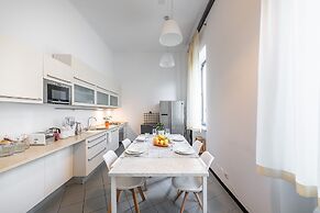 Snob Luxury Suite