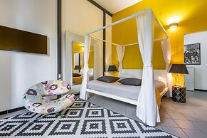 Snob Luxury Suite