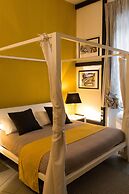 Snob Luxury Suite