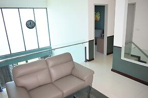 D'Wharf Hotel & Serviced Residence