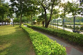 D'Wharf Hotel & Serviced Residence