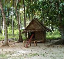 Melina's Beach Front Bungalow
