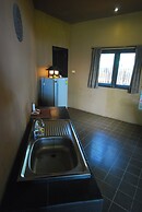Melina's Beach Front Bungalow