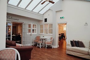 The Waverley Hotel
