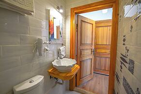 Alaybey Ada Evi