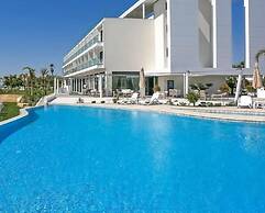 Lebay Beach Hotel