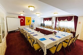 Derici Hotel