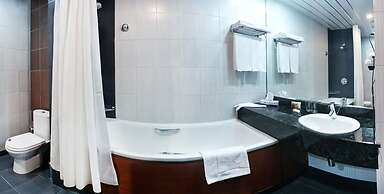 Benefit Plaza Congress Hotel