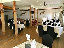 Waterfront Lodge
