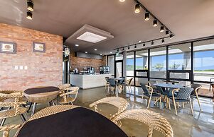 Thira Hotel