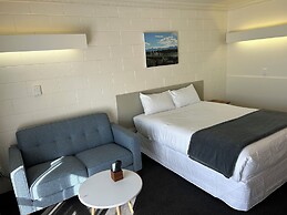 Montana Lodge Motel