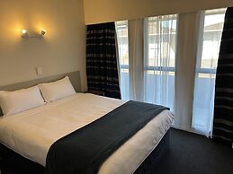 Montana Lodge Motel