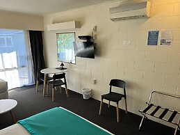 Montana Lodge Motel