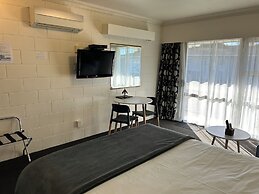 Montana Lodge Motel