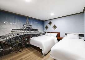 Happy Q Motel