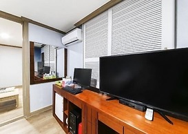 Happy Q Motel