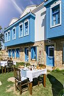 Ayapetro Hotel