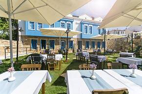 Ayapetro Hotel