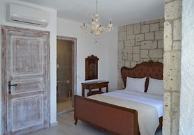 Fehmi Bey Alacati - Special Class