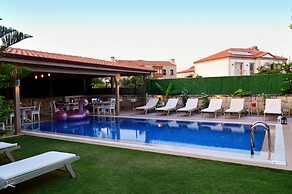 Fehmi Bey Alacati - Special Class