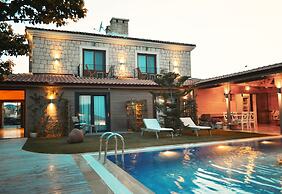 Fehmi Bey Alacati - Special Class