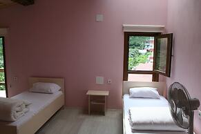 Livadi Hotel
