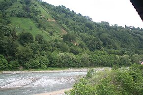 Livadi Hotel